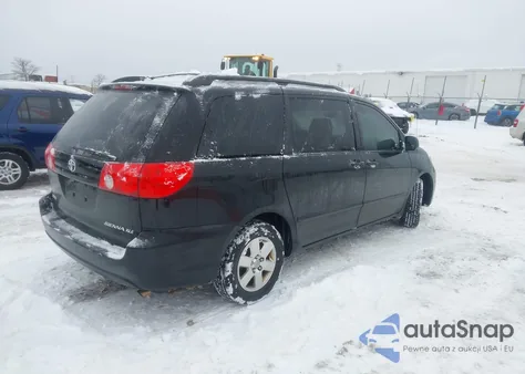 2010 Toyota Sienna Xle from USA, damaged, VIN 5TDYK4CC9AS311807